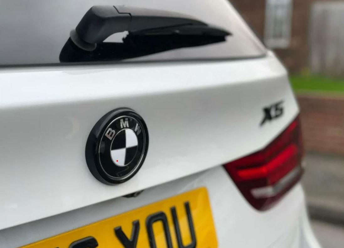 Black Roundels for BMW