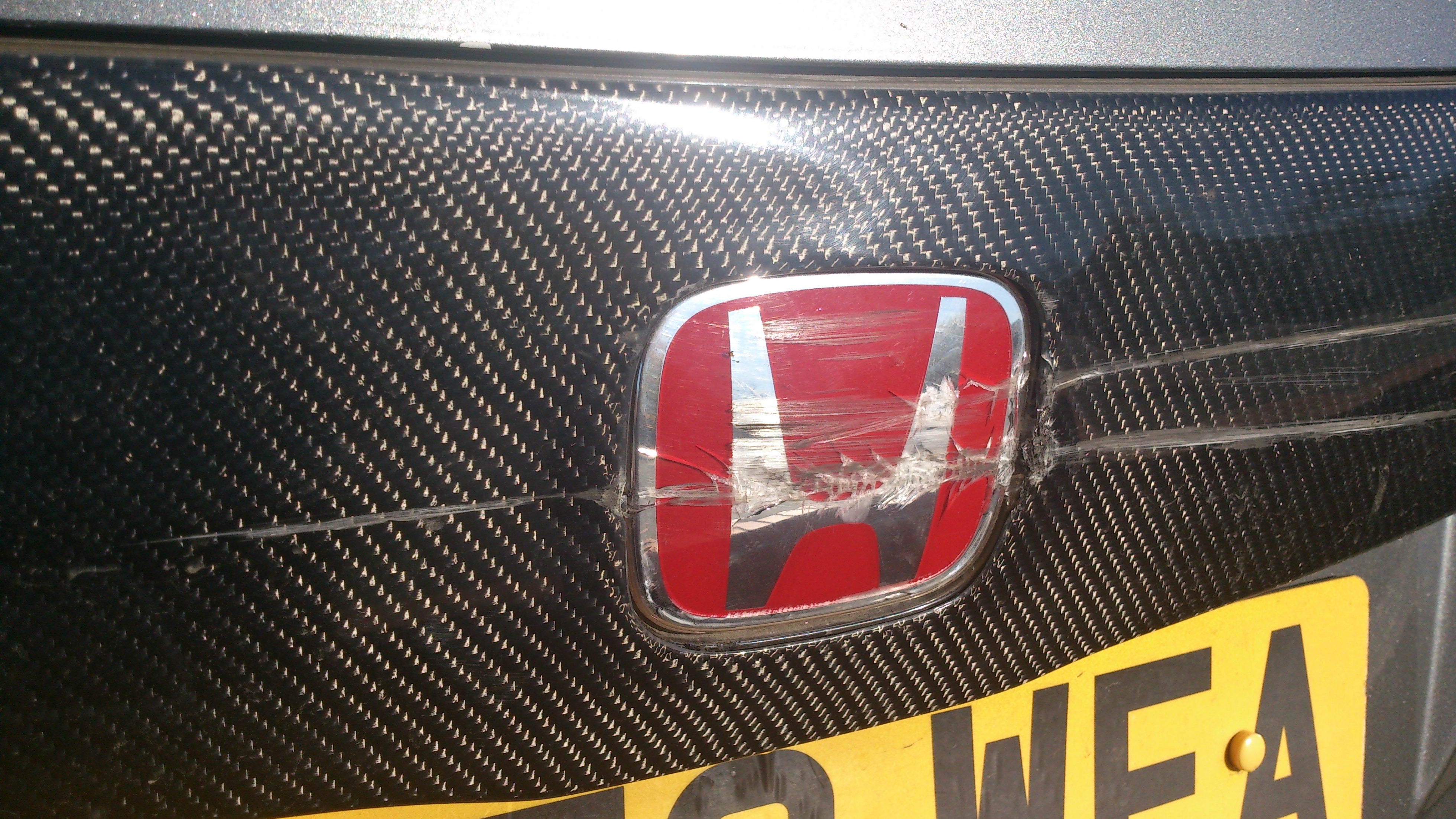 Honda Front/Rear Grill Badge FN2