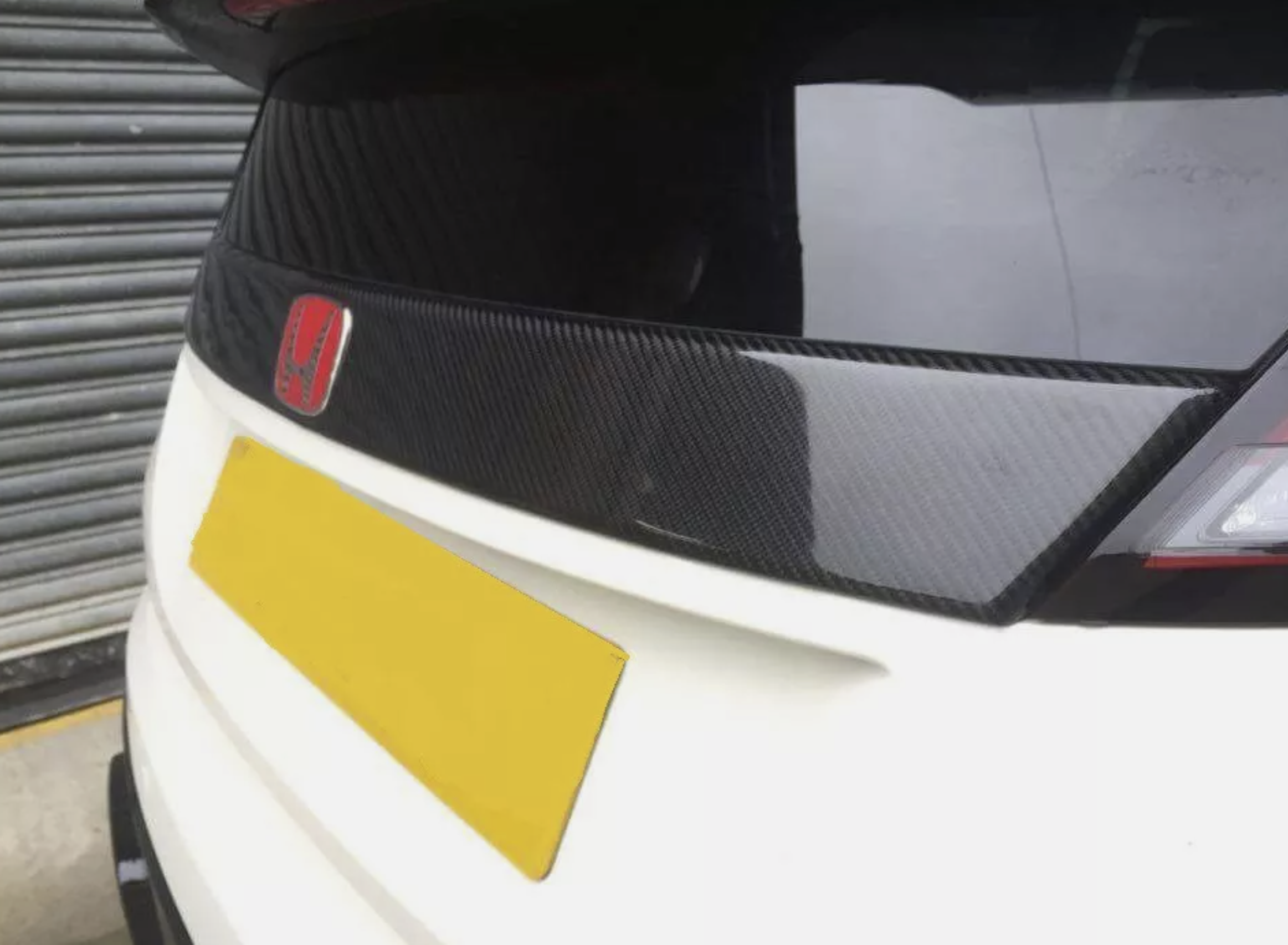 FK2 Tailgate Garnish - Carbon Fibre MK9 Civic - Custom My Ride