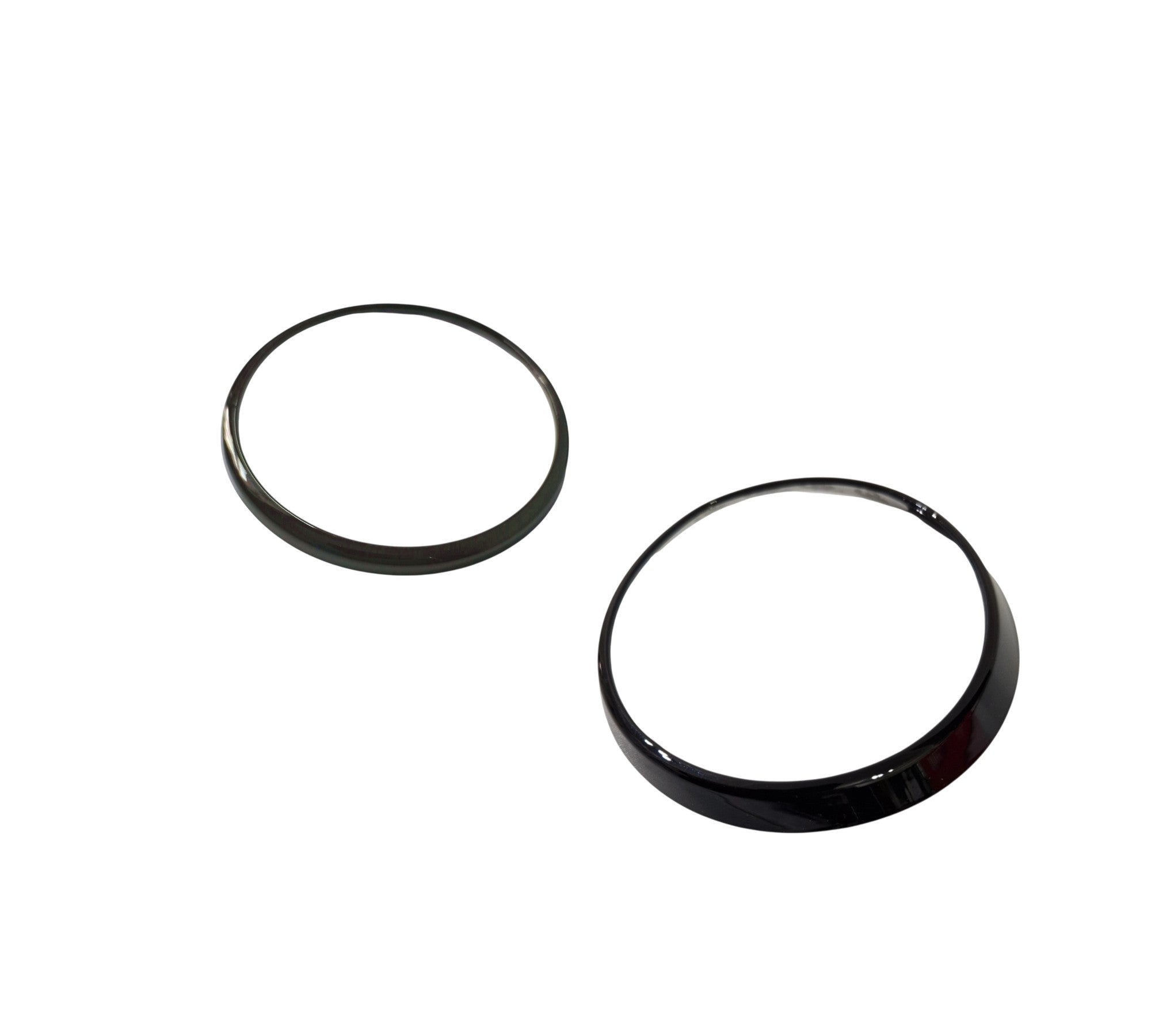 BMW M4 G82/G83, Pair of Gloss Black Badge Surrounds - De-chrome 2021-25