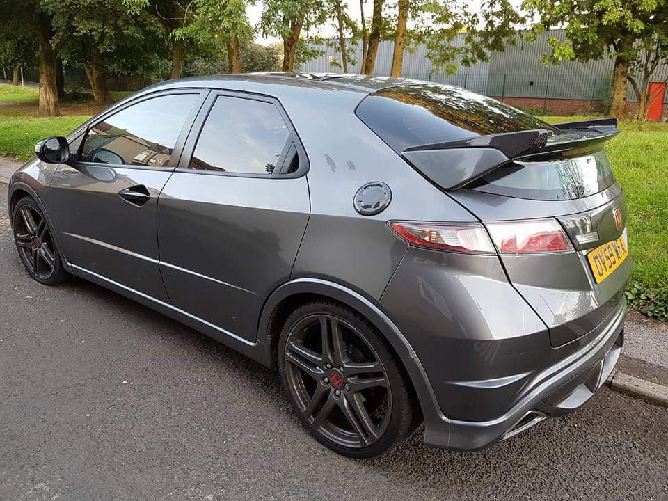 FN2 Seeker Style Spoiler - Carbon Fibre MK8 Civic